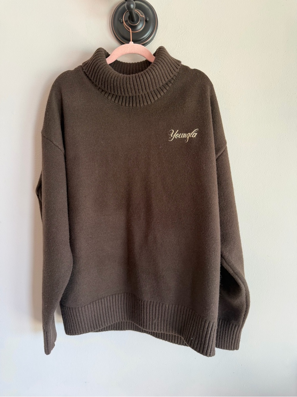 YoungLA Mens Mock Neck Oversized Knit Sweater Brown Script Logo Large